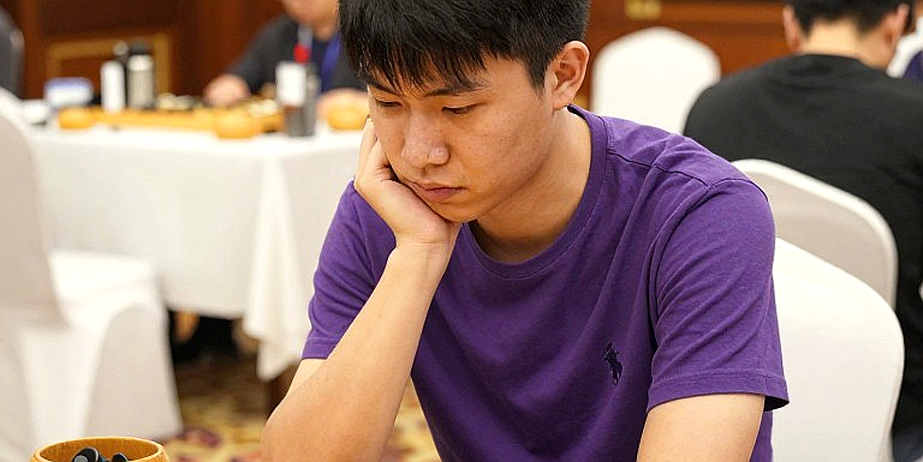 Carlsen trở lại, ngai vàng cờ nhanh rung chuyển tại Global Chess League 2026