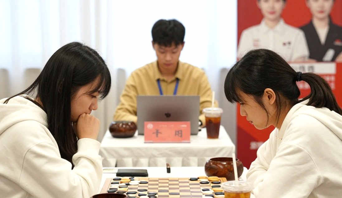 Trường rỗng: Khi esports không còn dữ liệu để kể