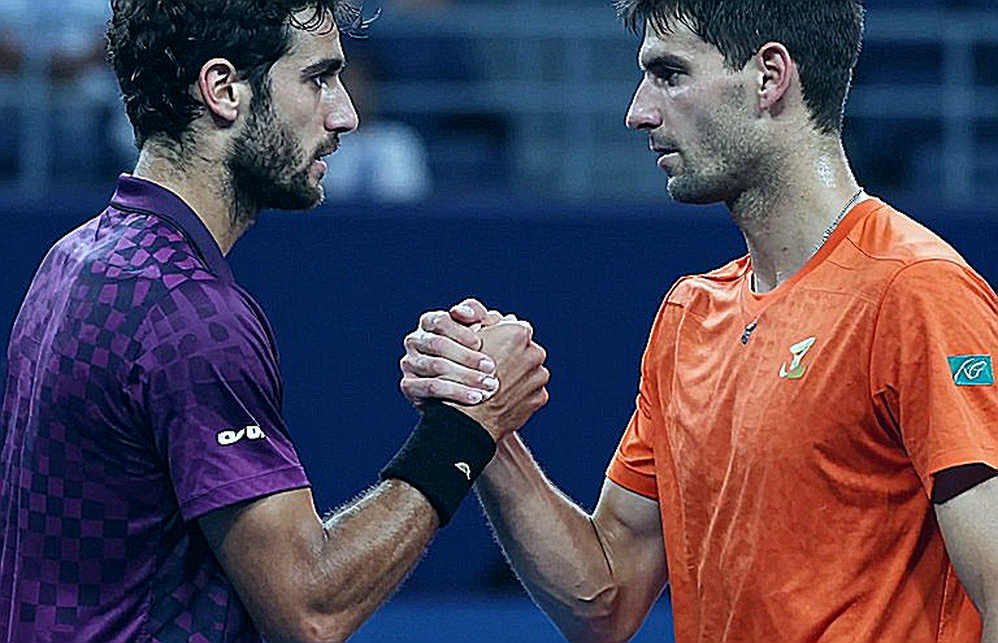 Zverev vượt qua Sonego sau 4h52 phút: Chiến thắng cảnh báo hay bước ngoặt?