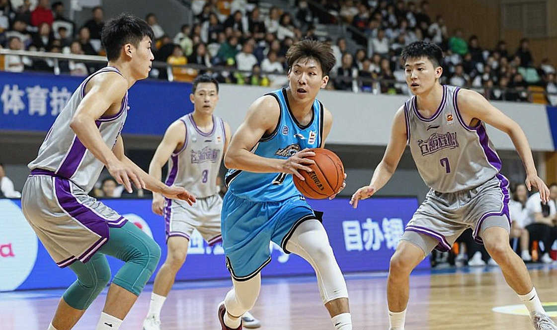 Tuyển Việt Nam giữ bộ khung quen cho FIFA ASEAN Cup: Năm ngày tập và cái trần không thể nâng Tuyển Việt Nam giữ bộ khung quen cho FIFA ASEAN Cup: Năm ngày tập và cái trần không thể nâng