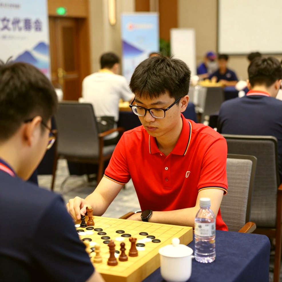 Giải Cờ Vua Toàn Cầu 2026: Carlsen trở lại, Ấn Độ tỏa sáng, và lịch thi đấu dày đặc trước thềm Olympiad Giải Cờ Vua Toàn Cầu 2026: Carlsen trở lại, Ấn Độ tỏa sáng, và lịch thi đấu dày đặc trước thềm Olympiad