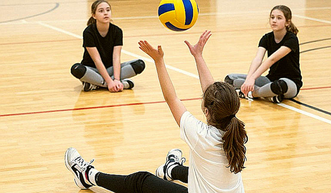 Thổ Nhĩ Kỳ thua Romania 1-3, 'Efeler' bị đẩy vào trận quyết định với Latvia tại EuroVolley 2026