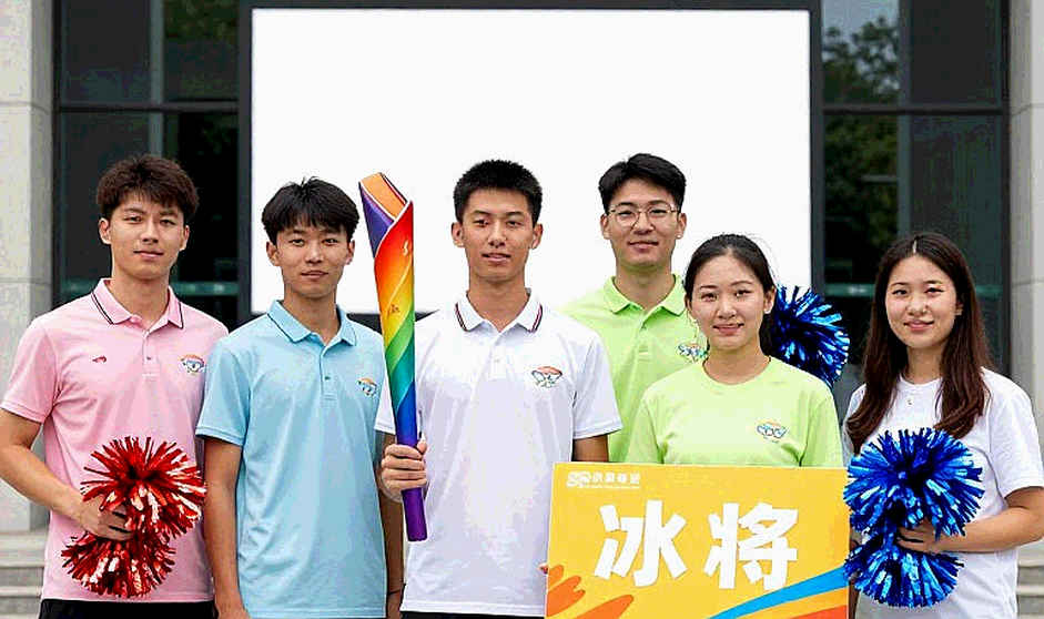 Tấm thẻ doanh nghiệp của KFA: hai năm, bảy cuộc phỏng vấn và một kết luận không ai dám tuyên Tấm thẻ doanh nghiệp của KFA: hai năm, bảy cuộc phỏng vấn và một kết luận không ai dám tuyên