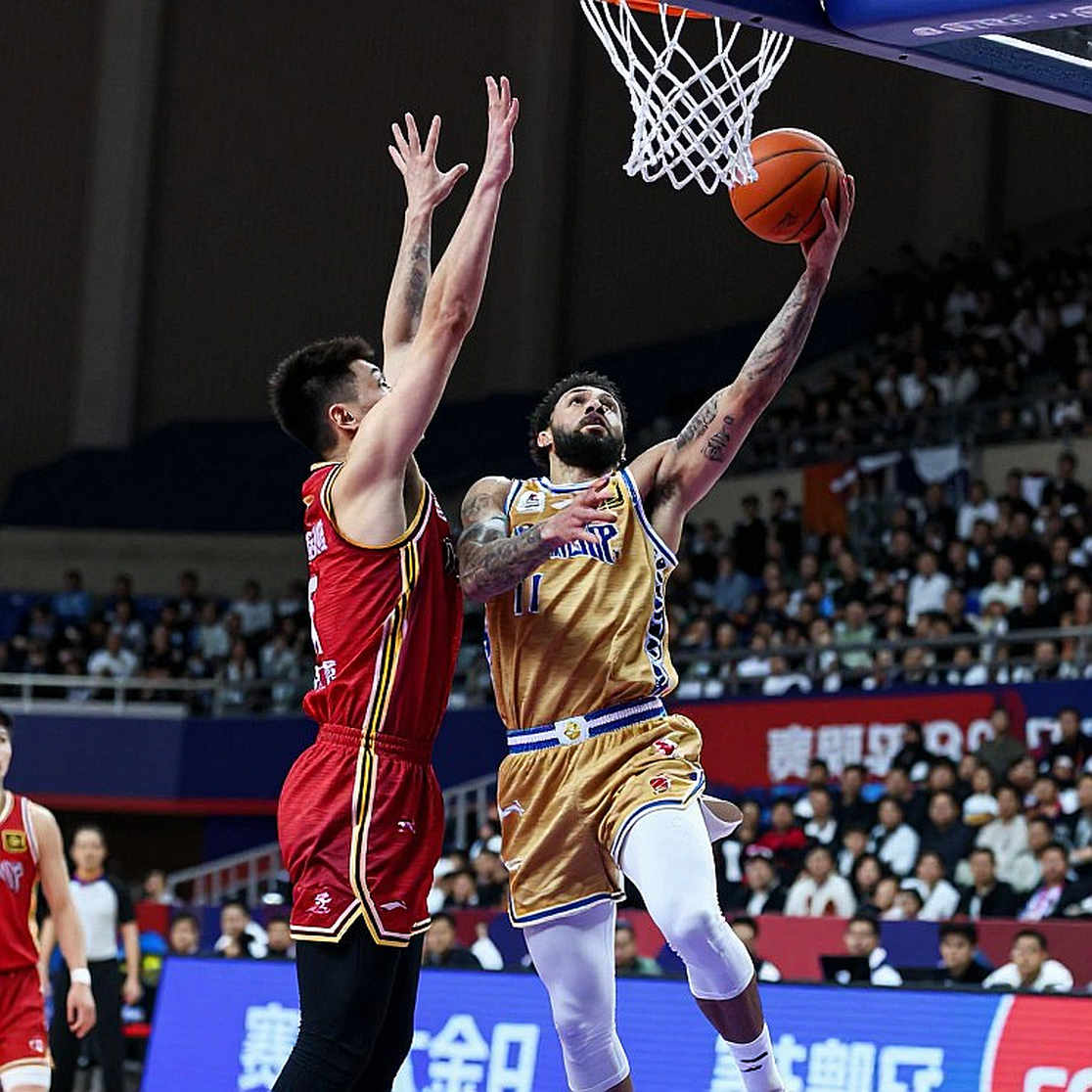 Luis Scola và mục tiêu trở lại NBA — Không phải trên sàn đấu, mà trong phòng họp điều hành