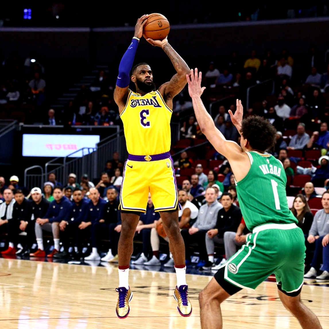 Valanciunas về thăm mái nhà xưa: Màn độc diễn 14 điểm, 9 rebound và câu hỏi về một bản hợp đồng chưa từng được ký Valanciunas về thăm mái nhà xưa: Màn độc diễn 14 điểm, 9 rebound và câu hỏi về một bản hợp đồng chưa từng được ký
